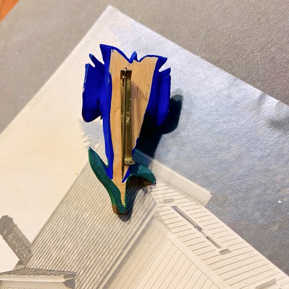 Vintage Early Plastic Cobalt Blue Enzian Gentian Flower Brooch - Picture 5 of 5
